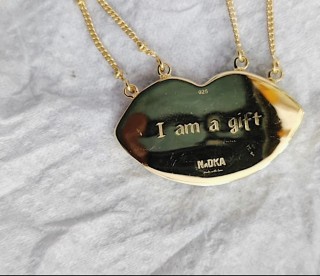 I am a gift - Golden /Red Onyx